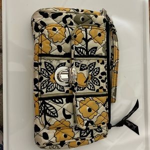 Vera Bradley wallet/wristlet yellow flowers quilted cotton EUC